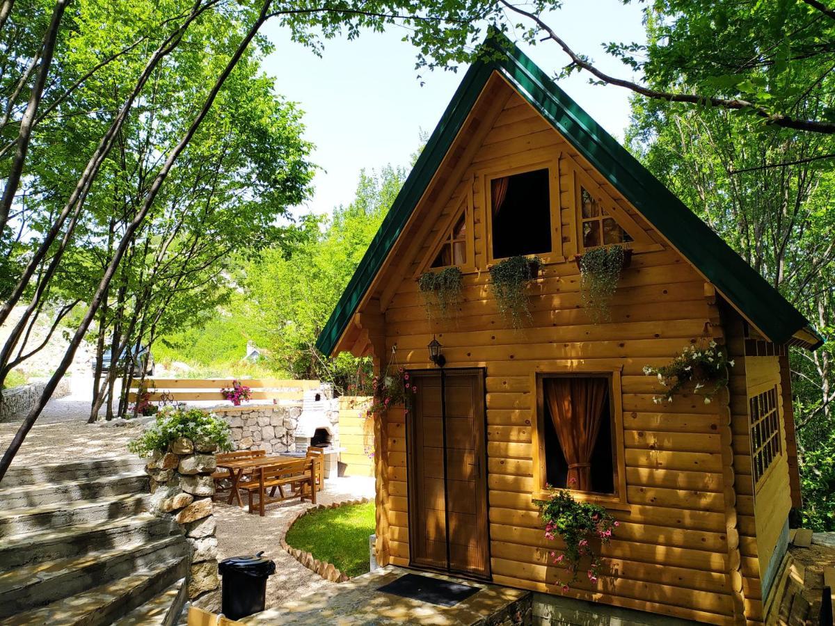 Brvnara Fairy Tale Villa Cetinje Exterior photo